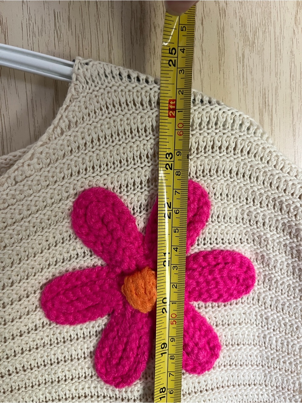 IMPRESSIONS BLOSSOMS AROUND EMBROIDERED Sleeveless SWEATER TOP SZ Medium - Picture 8 of 9